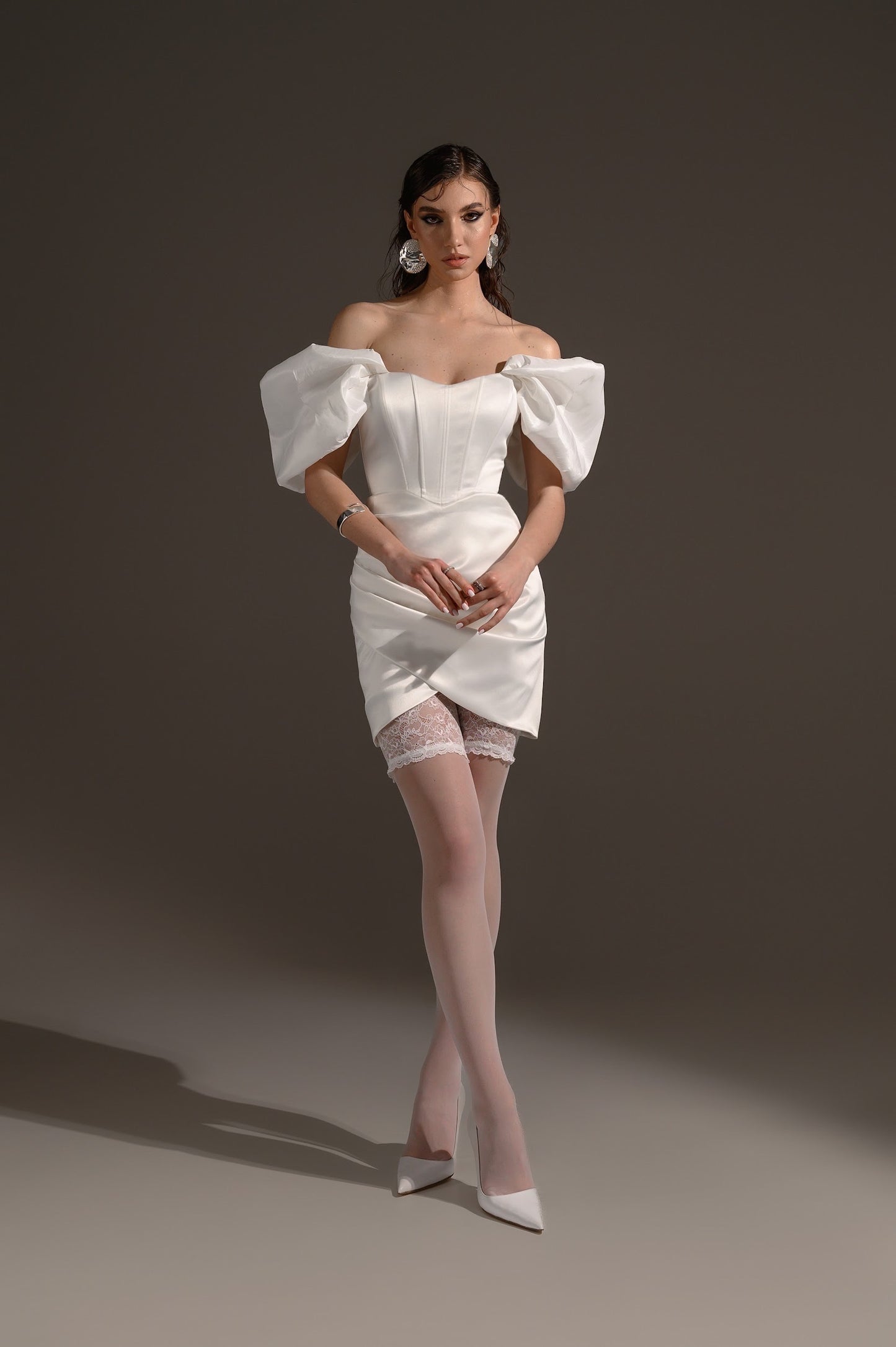 Puff-sleeves white off-shoulder mini dress