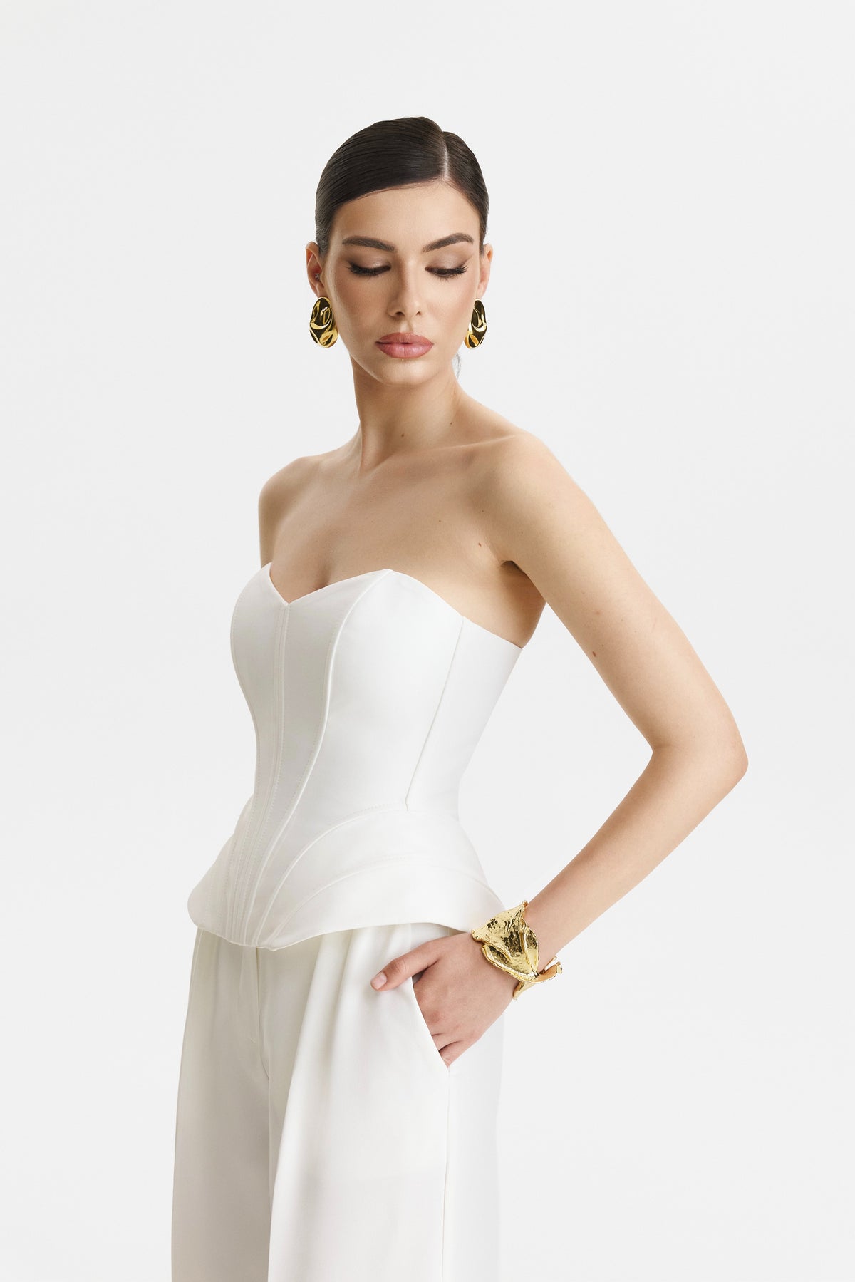 Corset alb din lana virgina