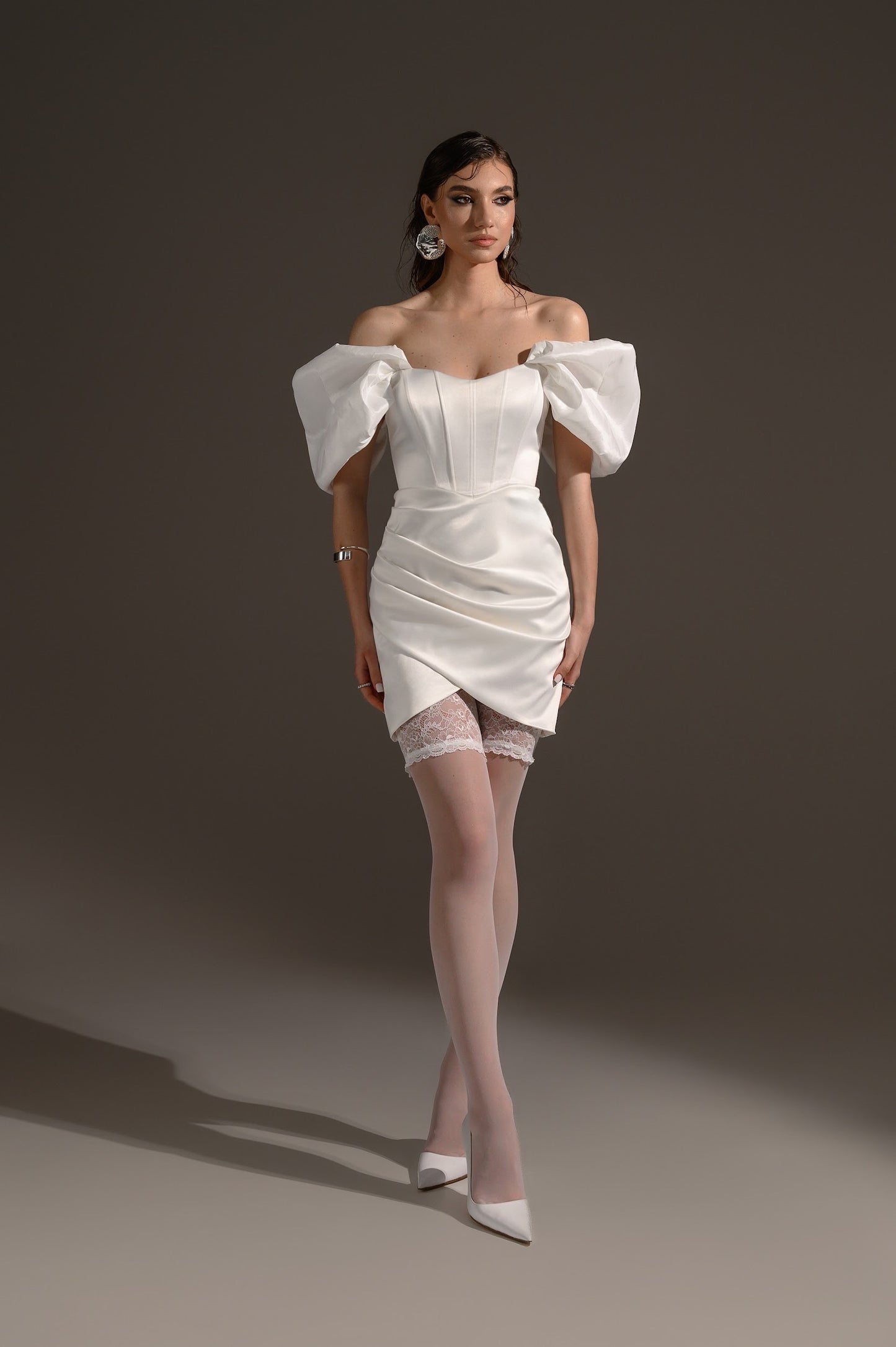 Puff-sleeves white off-shoulder mini dress